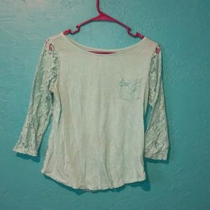 Lace 3/4 sleeve shirt